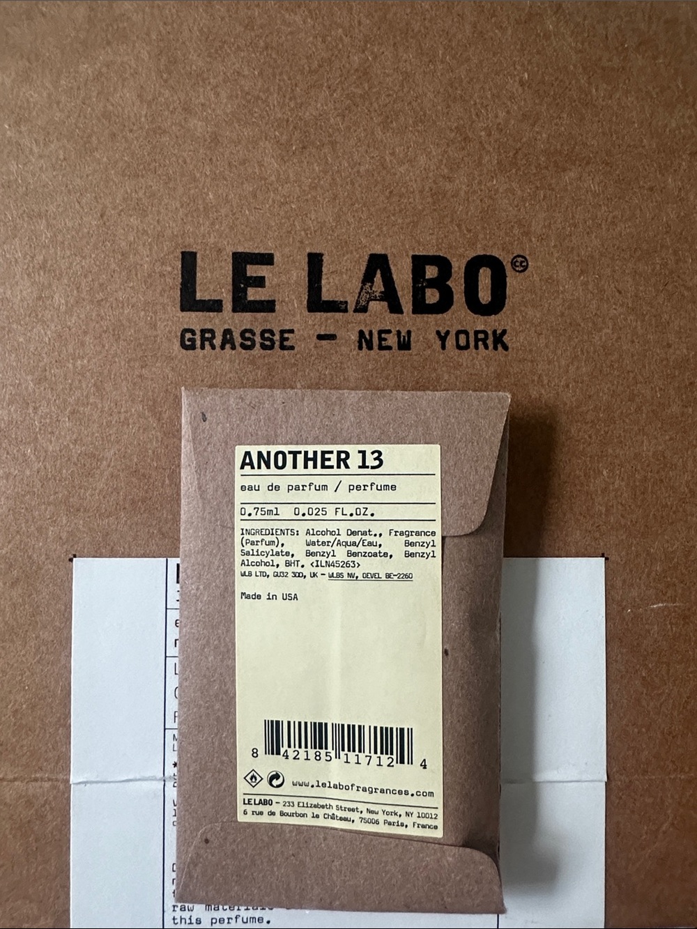 Le Labo Sample Packet in Brown & Cream
